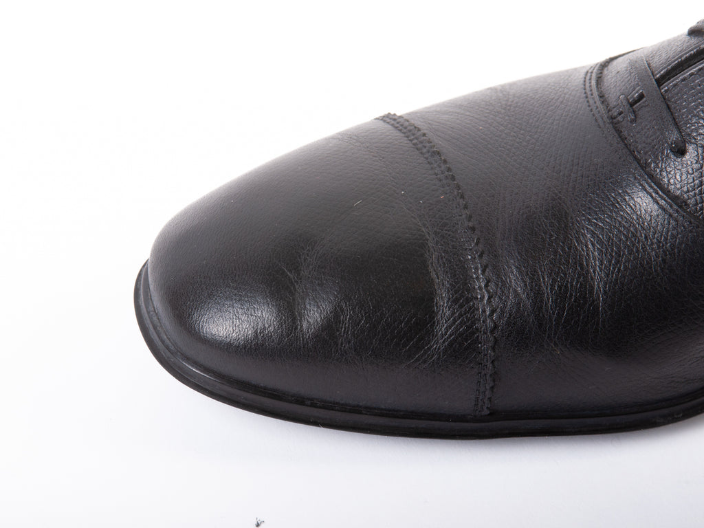 Salvatore Ferragamo Remigio Black Pebble Calf Leather Cap Toe Oxfords