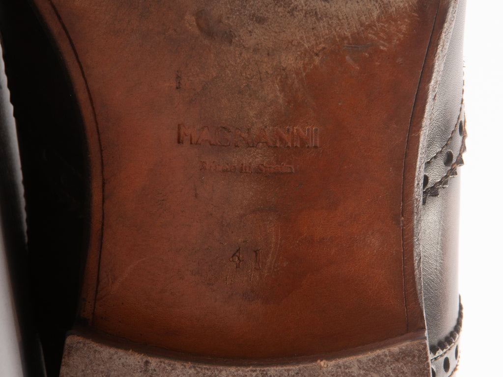 Magnanni Wingtip Derby Shoes