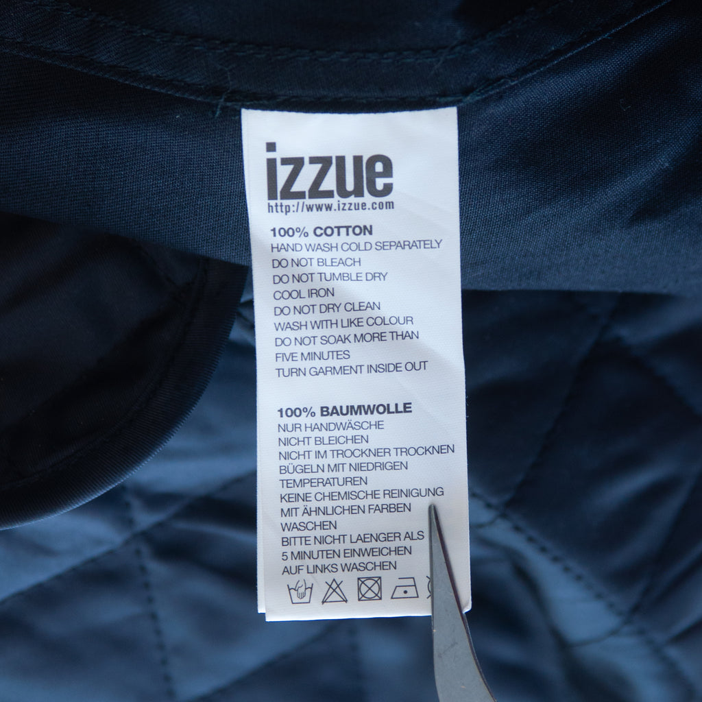 Izzue NWT Black Pleated Cape Coat