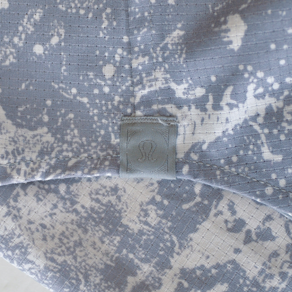 Lululemon Grey Print Short Sleeve Shirt