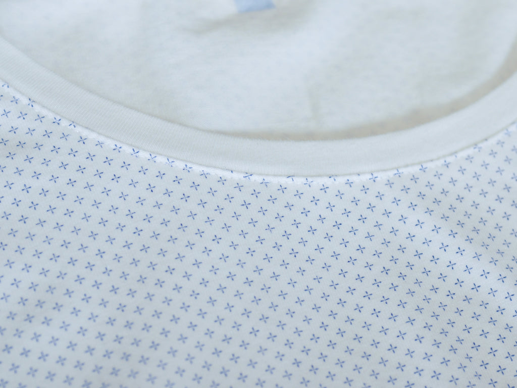 Patrick Assaraf Blue on White Geo Print T-Shirt