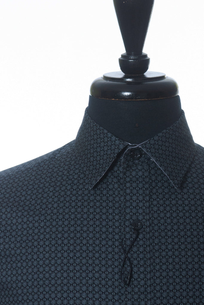 Robert Graham NWT Grey on Black Geometric Print Dress Shirt