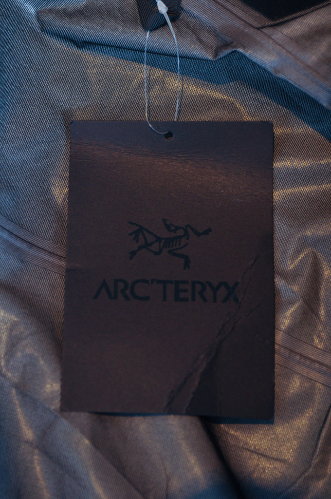Arc’Treyx NWT Black Gore-Tex Beta LT Jacket