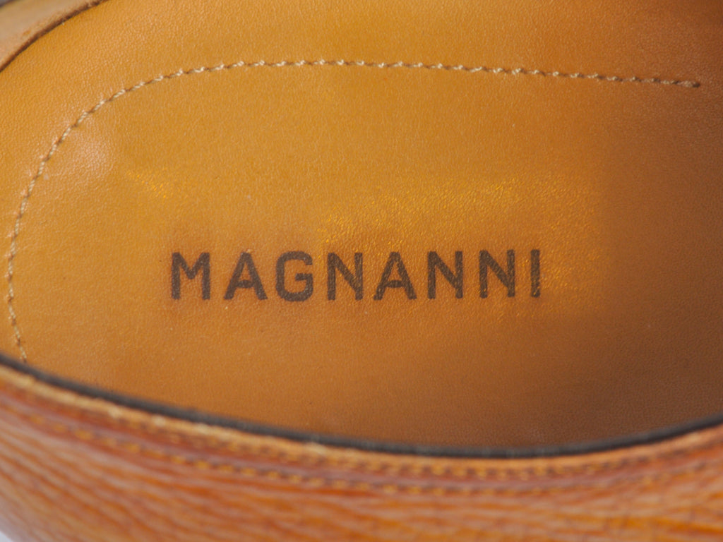 Magnanni Brown Pebbled Leather Derby Shoes