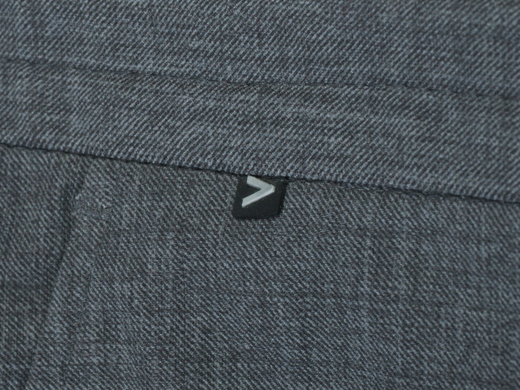 Hugo Boss P-Genius Slim Fit Pants at Luxmrkt Mens Luxury Consignment Edmonton luxmrkt.ca luxmrkt.com