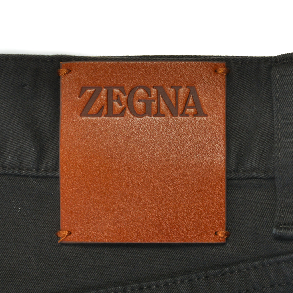 Ermenegildo Zegna Roccia Trousers at Luxmrkt Mens Luxury Consignment Edmonton luxmrkt.ca luxmrkt.com