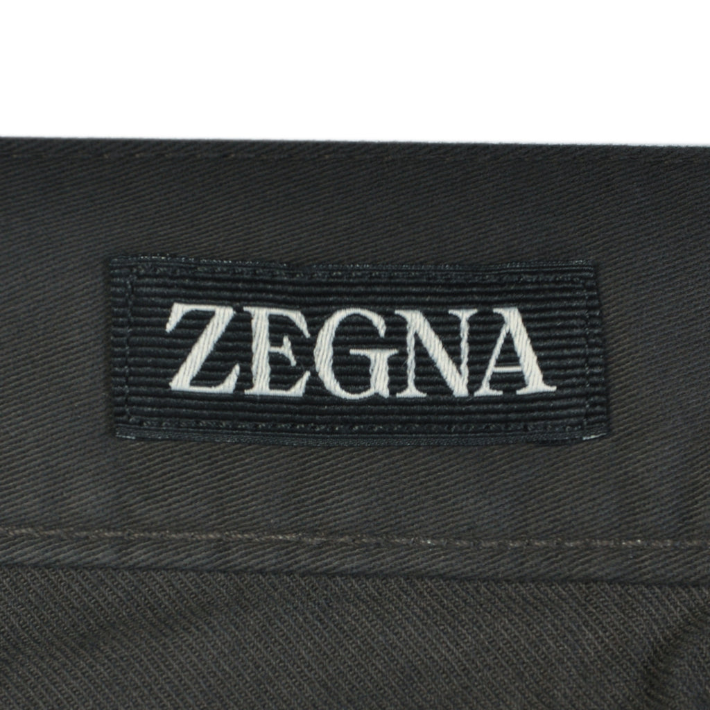 Ermenegildo Zegna Roccia Trousers at Luxmrkt Mens Luxury Consignment Edmonton luxmrkt.ca luxmrkt.com