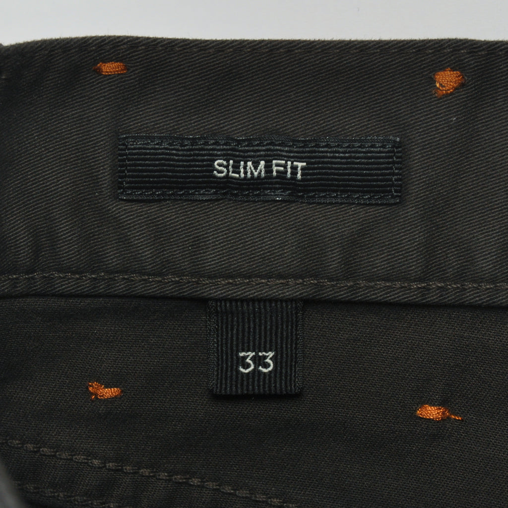 Ermenegildo Zegna Roccia Trousers at Luxmrkt Mens Luxury Consignment Edmonton luxmrkt.ca luxmrkt.com