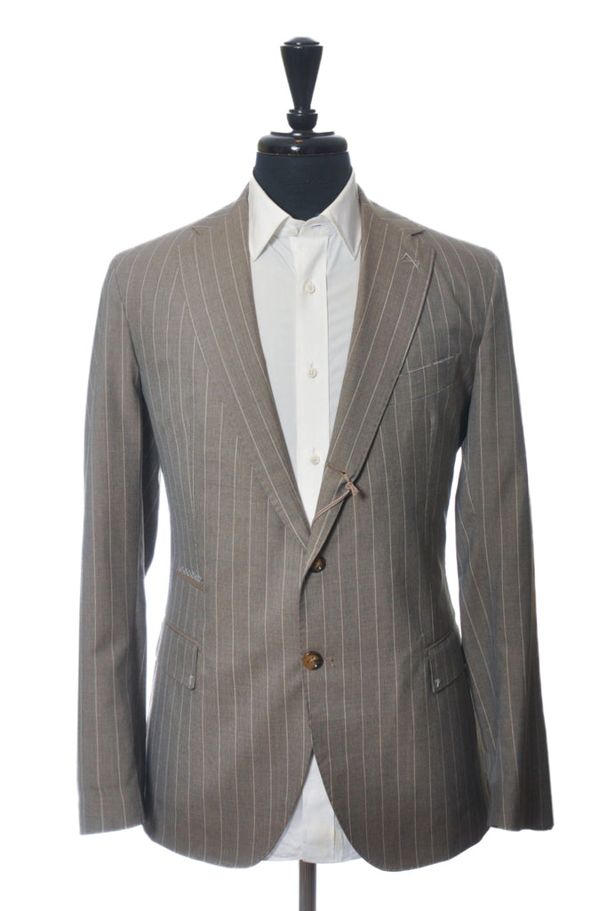 Eleventy Platinum NWT Grey Striped Suit