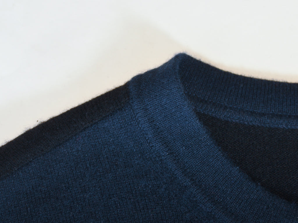 Theory Navy and Black Hilles Cashmere Crew Neck Sweater