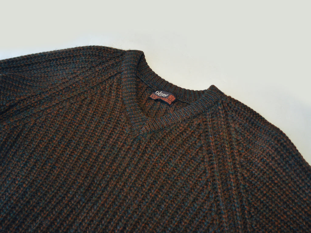 Wolsey Green Hand Framed V-Neck Sweater