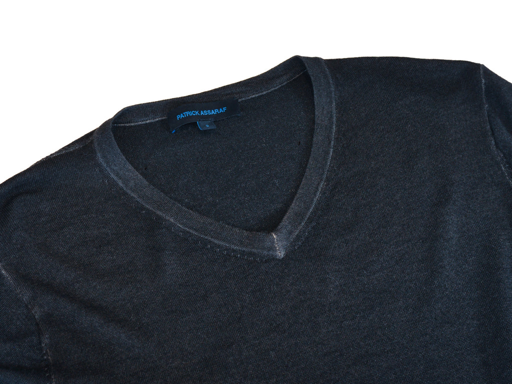 Patrick Assaraf Charcoal Grey Merino Wool V-Neck Sweater