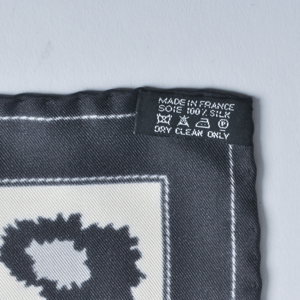 Hermes Monsieur et Madame Print Pocket Square