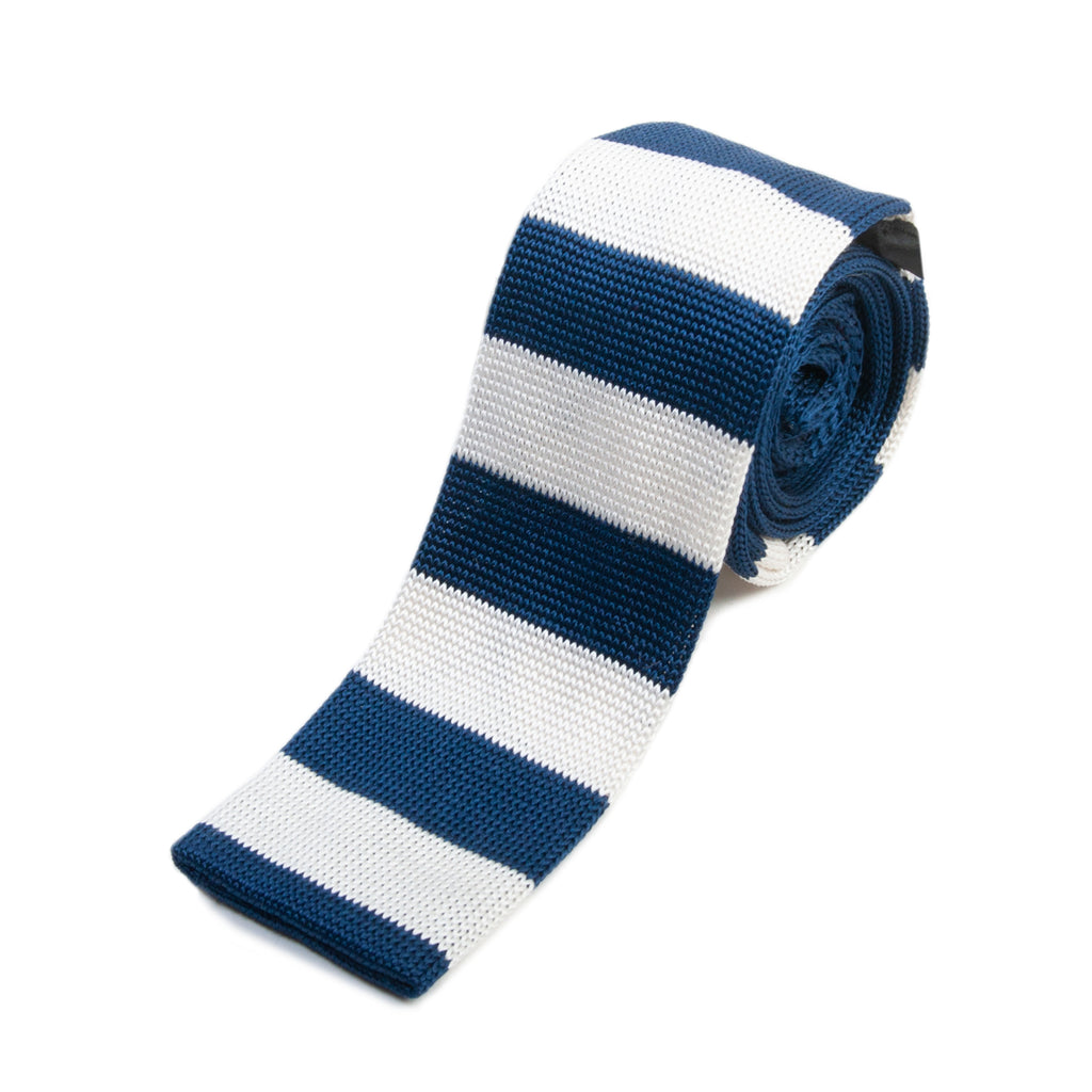 Hugo Boss NWT Made in Italy Blue Striped Knit Tie