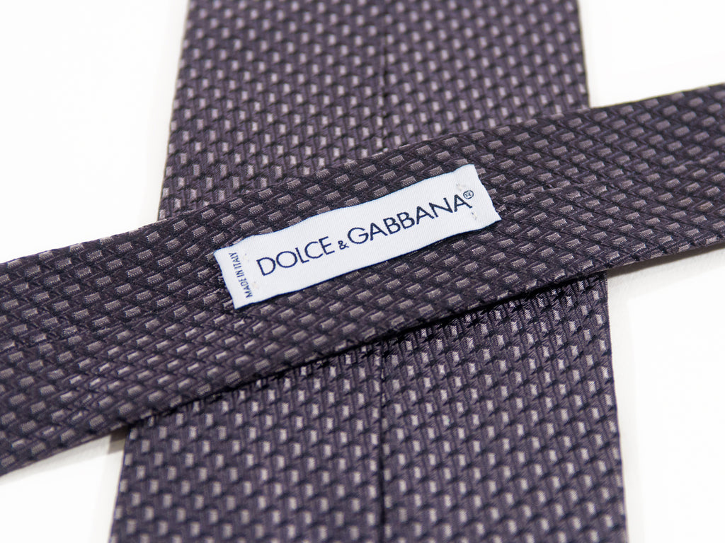 Dolce & Gabbana Grey Geometric Patterned Silk Tie for Luxmrkt.com menswear consignment Edmonton